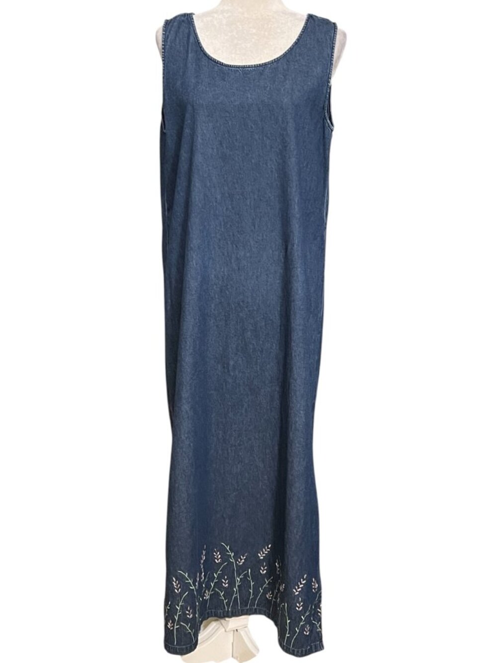 Jane Ashley Denim Chambray Maxi Dress M Embroidered Floral Sleeveless Cotton - Picture 2 of 9